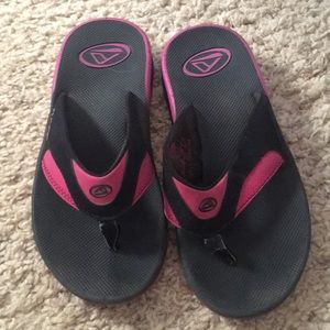Reef sandals with bottle opener size 7